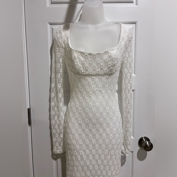 REVOLVE BARDOT Adoni Midi Dress in White - Picture 7 of 16